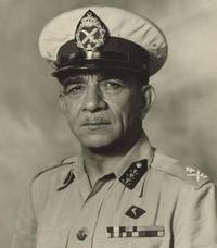 محمد نجيب