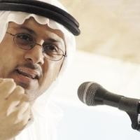 عادل اللباد