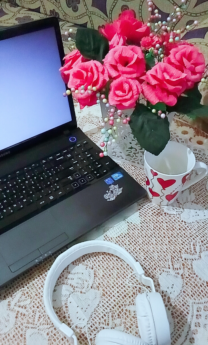 منى شكري العبود