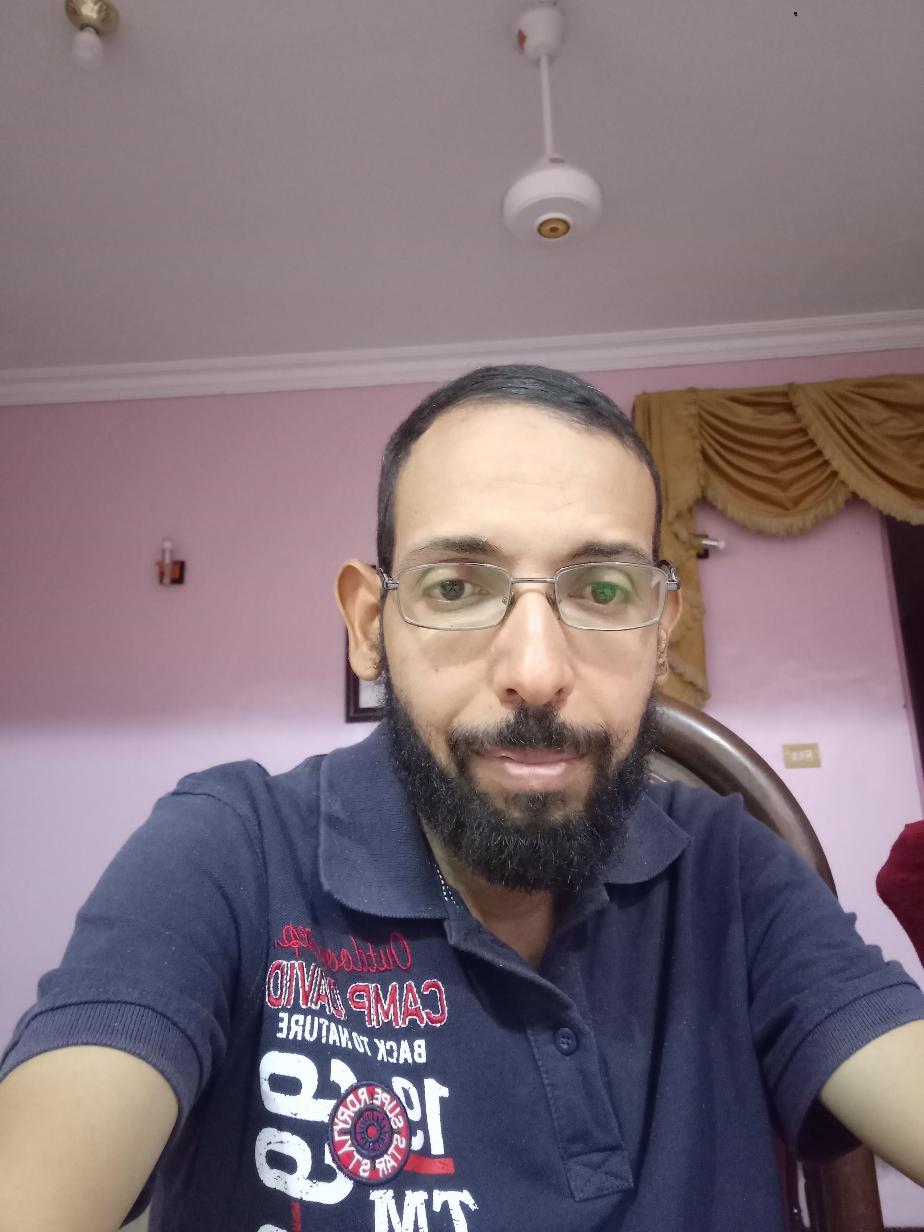 أحمد عبدالغفور محمود