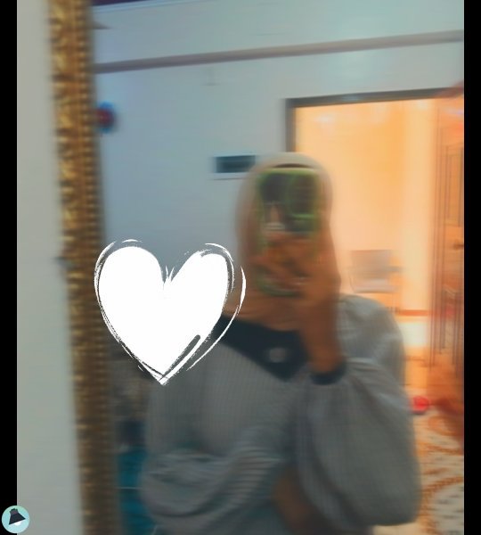 ملك علي